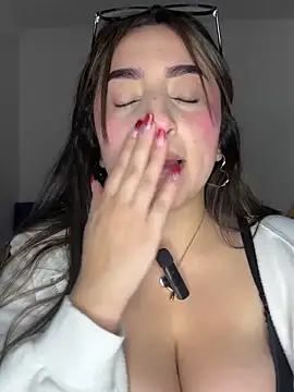 i akane online show from September 12, 2025, 11:15 pm