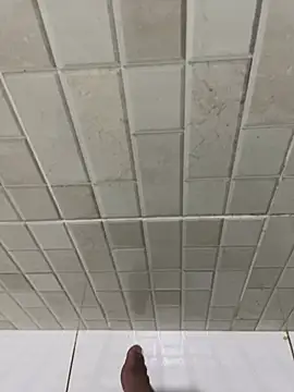 rodrigo21Cm  online show from February 14, 2025, 2:28 am