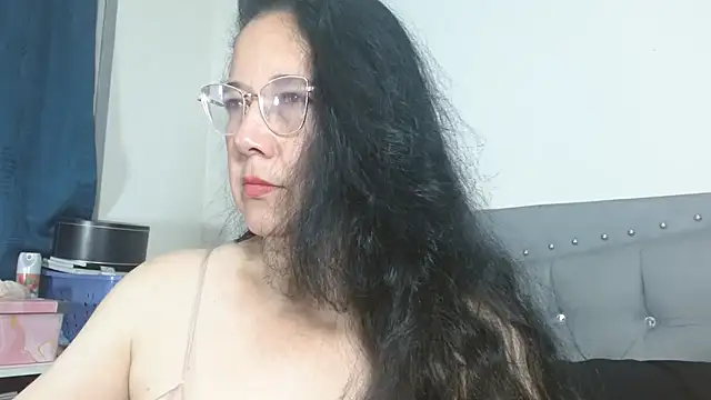 maturepriscila online show from March 17, 2026, 1:25 pm