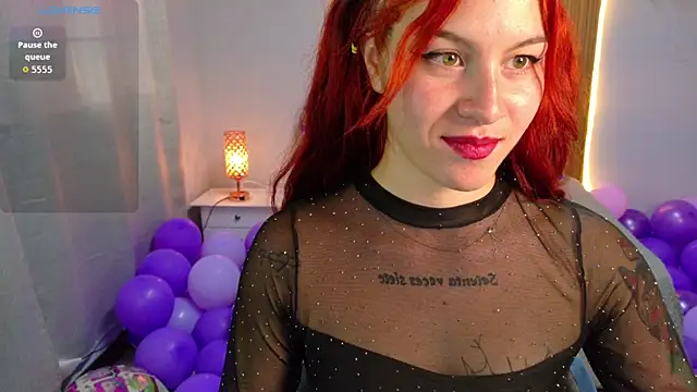 Snapshot of Kate_Laurence_ chatting on November 11, 2025, 12:11 pm Kate Laurence online show from November 11, 2025, 12:11 pm