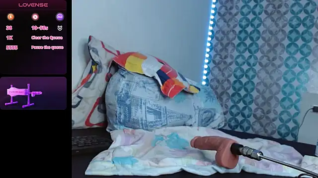 Snapshot of carolina-7 chatting on October 4, 2025, 8:32 pm carolina-7 online show from October 4, 2025, 8:32 pm