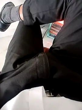 ken tanaka online show from December 1, 2025, 2:12 am