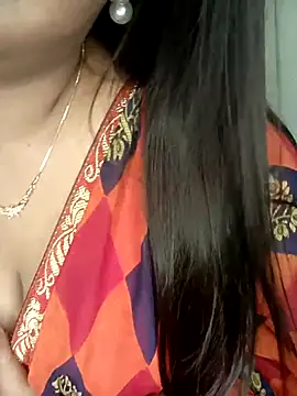 NOTY-LOVE-05 online show from October 8, 2025, 3:13 pm