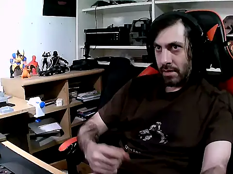 Snapshot of johnwood88 chatting on November 13, 2025, 5:33 am johnwood88 online show from November 13, 2025, 5:33 am