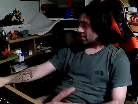 Snapshot of johnwood88 chatting on November 1, 2025, 4:41 am johnwood88 online show from November 1, 2025, 4:41 am