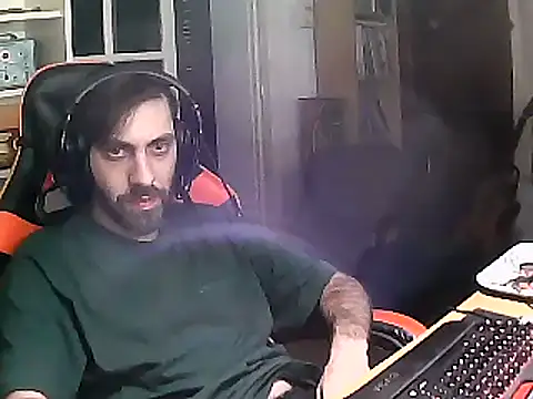 Snapshot of johnwood88 chatting on February 7, 2025, 6:24 am johnwood88 online show from February 7, 2025, 6:24 am