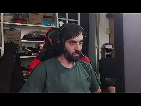 Snapshot of johnwood88 chatting on December 4, 2025, 4:00 am johnwood88 online show from December 4, 2025, 4:00 am