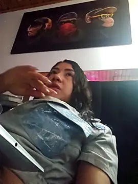 Snapshot of Sofi_hot_4m chatting on October 19, 2025, 6:10 pm Sofi hot 4m online show from October 19, 2025, 6:10 pm