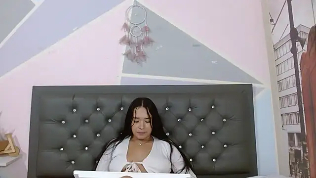 Victoria Kjaer online show from December 28, 2024, 3:26 am