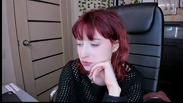 Snapshot of ElizaNik_ chatting on May 9, 2026, 9:18 pm ElizaNik online show from May 9, 2026, 9:18 pm