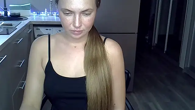 Lucky Anna online show from November 12, 2025, 6:12 pm