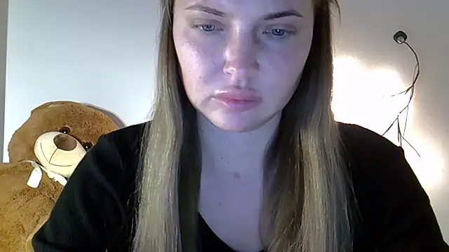 Snapshot of Lucky_Anna chatting on March 31, 2026, 7:16 pm Lucky Anna online show from March 31, 2026, 7:16 pm