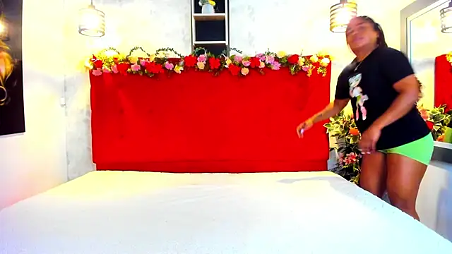 SilvannaFit online show from March 27, 2026, 11:55 am