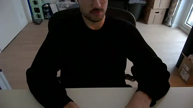 Snapshot of taallguyy_196 chatting on November 26, 2025, 2:06 pm taallguyy 196 online show from November 26, 2025, 2:06 pm