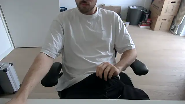 taallguyy 196 online show from March 6, 2026, 7:14 am