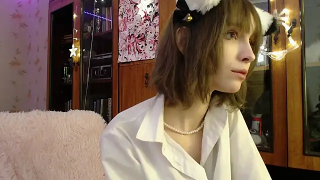 Snapshot of cloudgirrl chatting on January 12, 2025, 11:58 pm cloudgirrl online show from January 12, 2025, 11:58 pm