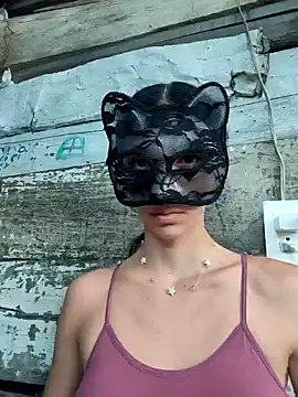 Estrella-Wicked online show from December 18, 2024, 11:56 am