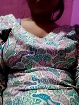 Snapshot of Shivani_Tivari chatting on January 14, 2025, 5:45 pm Shivani Tivari online show from January 14, 2025, 5:45 pm