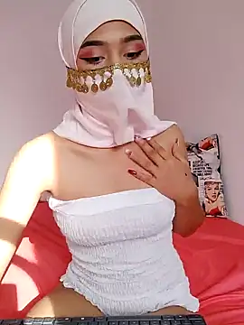 Aaliyah Salma online show from February 2, 2025, 9:02 pm