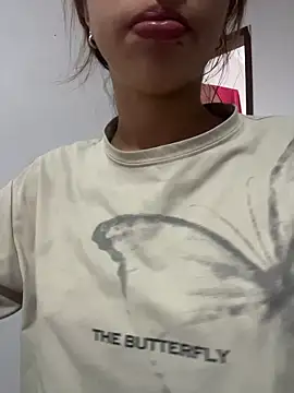 Snapshot of Aaliyah_Salma chatting on June 13, 2026, 7:23 pm Aaliyah Salma online show from June 13, 2026, 7:23 pm