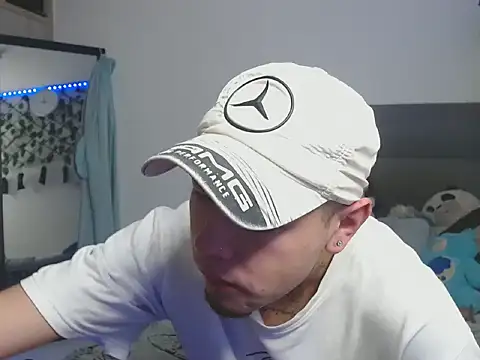 MarceloMilk online show from October 16, 2025, 5:16 am