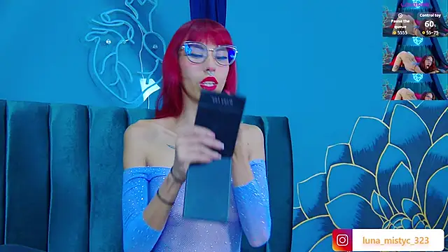 Lunamistyc online show from February 18, 2026, 8:27 pm