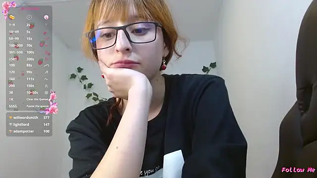Snapshot of CelesteAyase chatting on February 19, 2025, 4:34 am CelesteAyase online show from February 19, 2025, 4:34 am