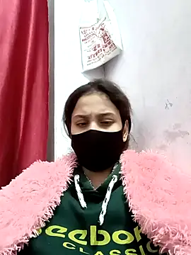 magicmoment00786 online show from November 26, 2025, 1:55 pm