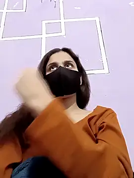 magicmoment00786 online show from November 12, 2025, 8:51 am