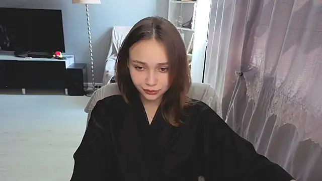 Snapshot of SweetLinaa chatting on June 27, 2026, 8:09 am SweetLinaa online show from June 27, 2026, 8:09 am