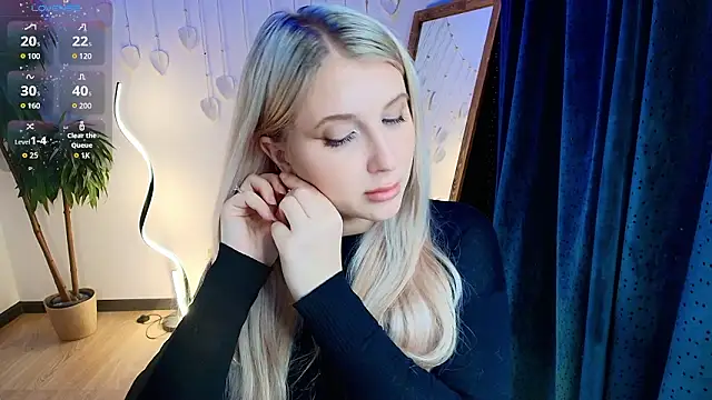 Snapshot of Evacadooo chatting on February 2, 2026, 3:16 am Evacadooo online show from February 2, 2026, 3:16 am