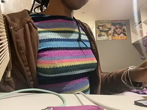 iveedie017 online show from October 14, 2025, 9:58 pm