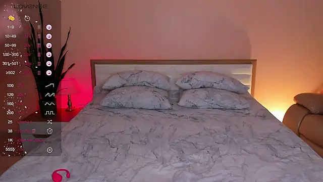 skinny sissss online show from October 20, 2025, 11:11 am