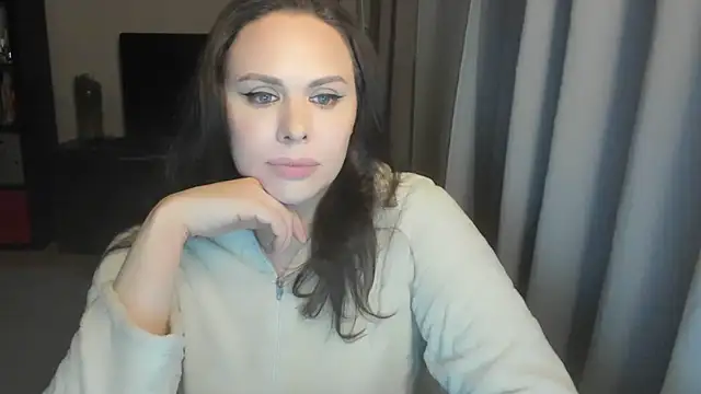 MollyCheiz online show from February 12, 2026, 8:41 pm