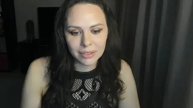 Snapshot of MollyCheiz chatting on June 25, 2026, 10:59 pm MollyCheiz online show from June 25, 2026, 10:59 pm