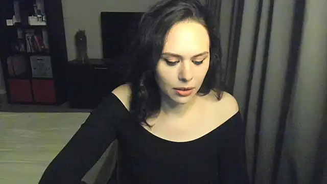 Snapshot of MollyCheiz chatting on January 31, 2025, 11:03 pm MollyCheiz online show from January 31, 2025, 11:03 pm