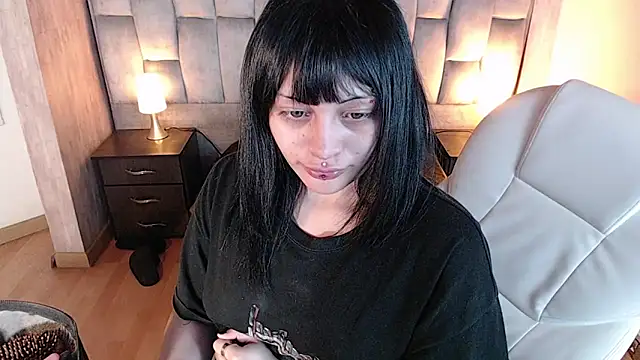 Snapshot of honney_dark chatting on February 20, 2026, 11:34 am honney dark online show from February 20, 2026, 11:34 am