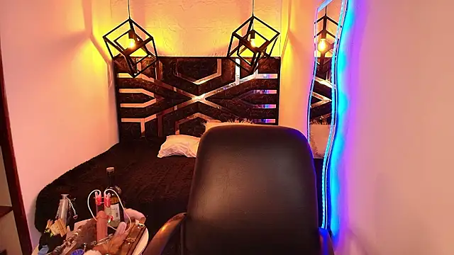 scarleth blue online show from March 24, 2026, 2:55 am