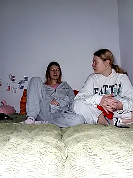 ella grays online show from March 2, 2026, 5:09 pm