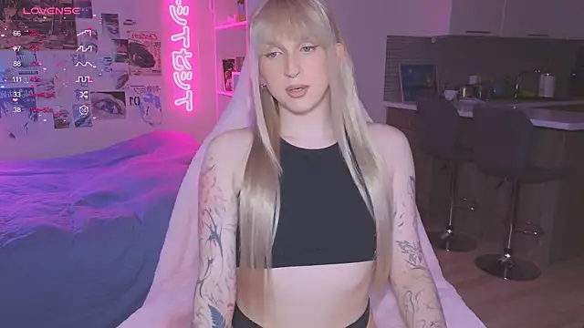 Snapshot of p1nkvenom chatting on November 14, 2025, 2:32 pm p1nkvenom online show from November 14, 2025, 2:32 pm