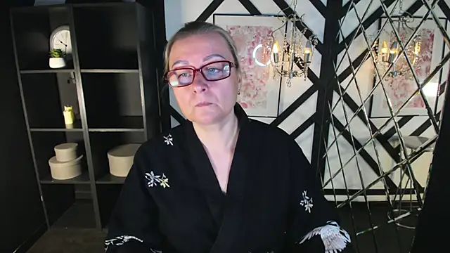 AlexandraKind online show from October 1, 2025, 1:48 pm