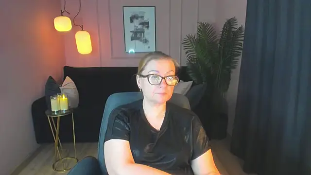 AlexandraKind online show from March 18, 2025, 2:08 am