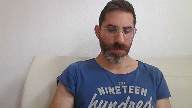 alcatraz009 online show from November 1, 2025, 1:49 pm