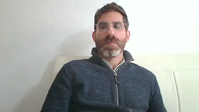 alcatraz009 online show from October 12, 2025, 2:40 pm