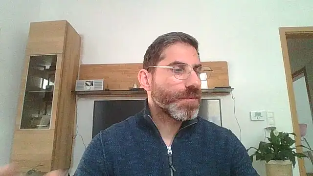 alcatraz009 online show from November 14, 2025, 8:07 am