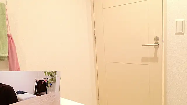 Snapshot of undo-busoku69 chatting on January 17, 2026, 6:06 am undo-busoku69 online show from January 17, 2026, 6:06 am