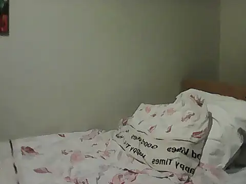 housewife shantie online show from April 11, 2026, 2:54 pm