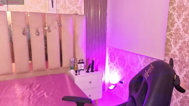 Andy tay1 online show from November 25, 2025, 3:40 am