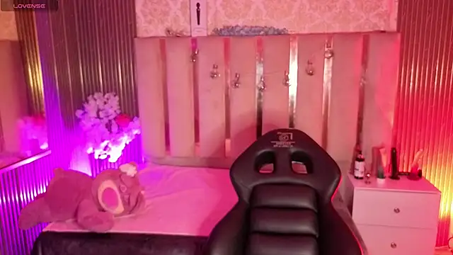 Andy tay1 online show from November 10, 2025, 3:22 am