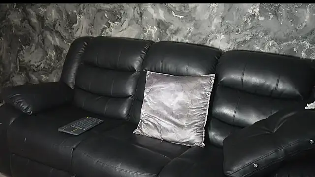 Snapshot of Justin_Clark chatting on November 4, 2025, 2:26 am Justin Clark online show from November 4, 2025, 2:26 am